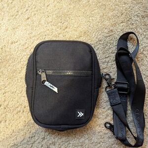 Thread wallets multi crossbody bag